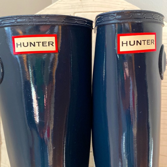 Navy Blue High Gloss Hunter Rain Boots, size 6 - Picture 5 of 8